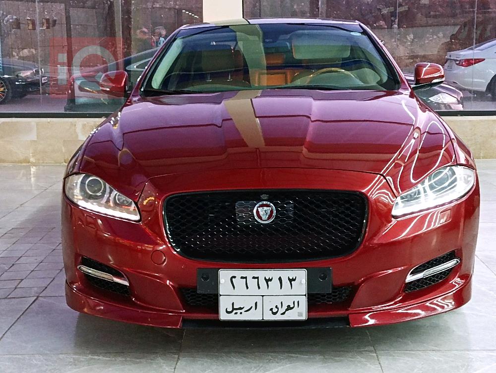 Jaguar XJ